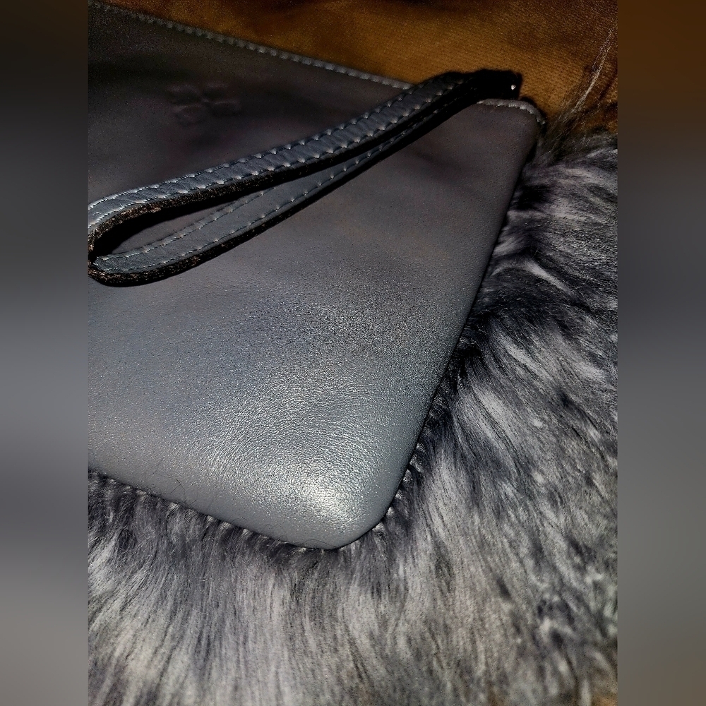 PATRICIA NASH Real LAMB WRISTLET - Picture 7 of 10